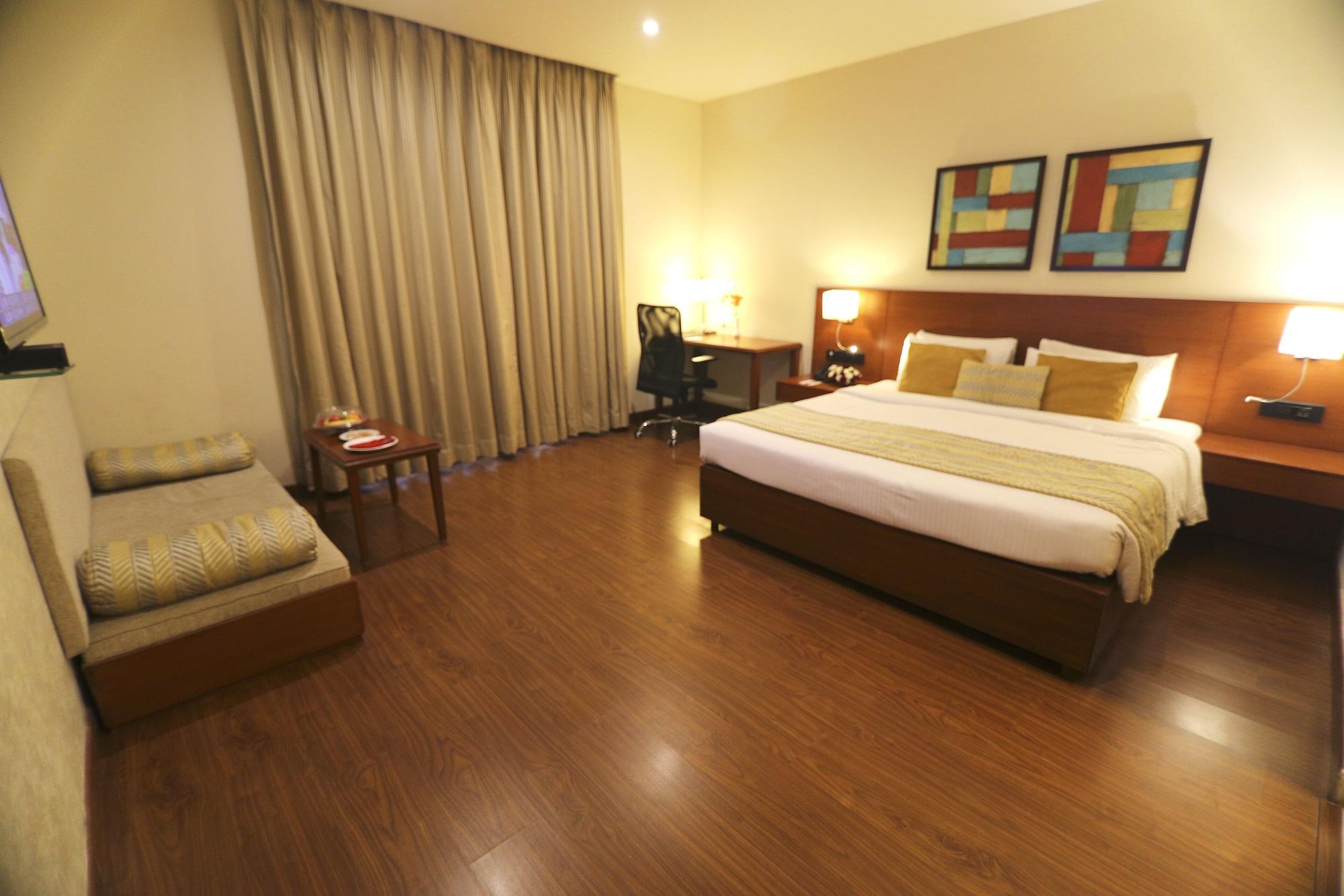 ซิเอสต้า ไฮเทค โฮเต็ล Hotel ไฮเดอราบัด ภายนอก รูปภาพ