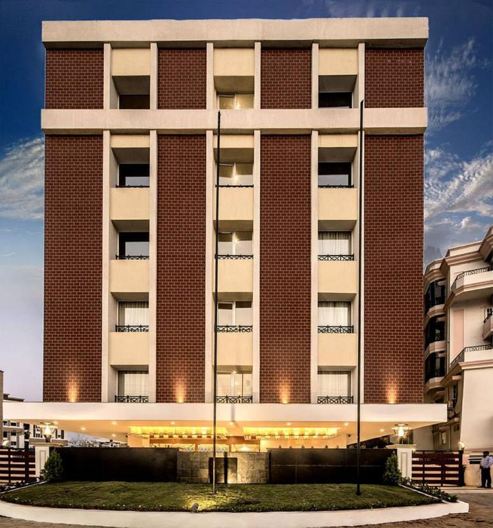 ซิเอสต้า ไฮเทค โฮเต็ล Hotel ไฮเดอราบัด ภายนอก รูปภาพ