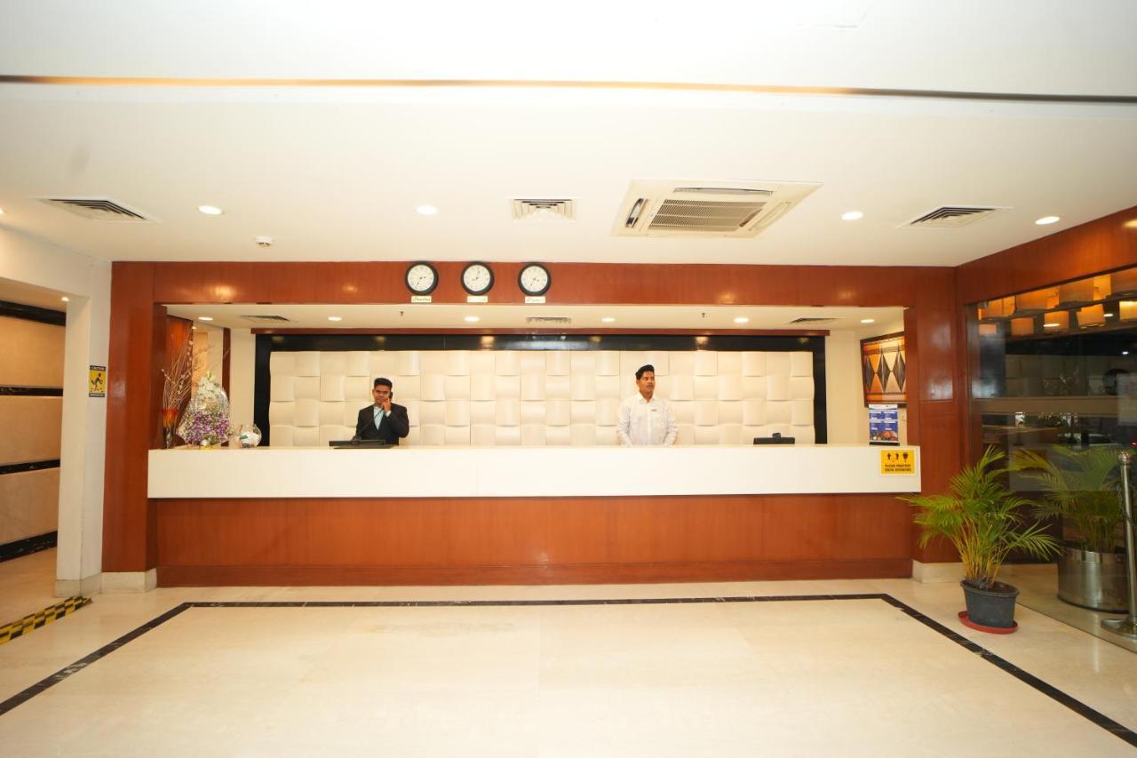 ซิเอสต้า ไฮเทค โฮเต็ล Hotel ไฮเดอราบัด ภายนอก รูปภาพ