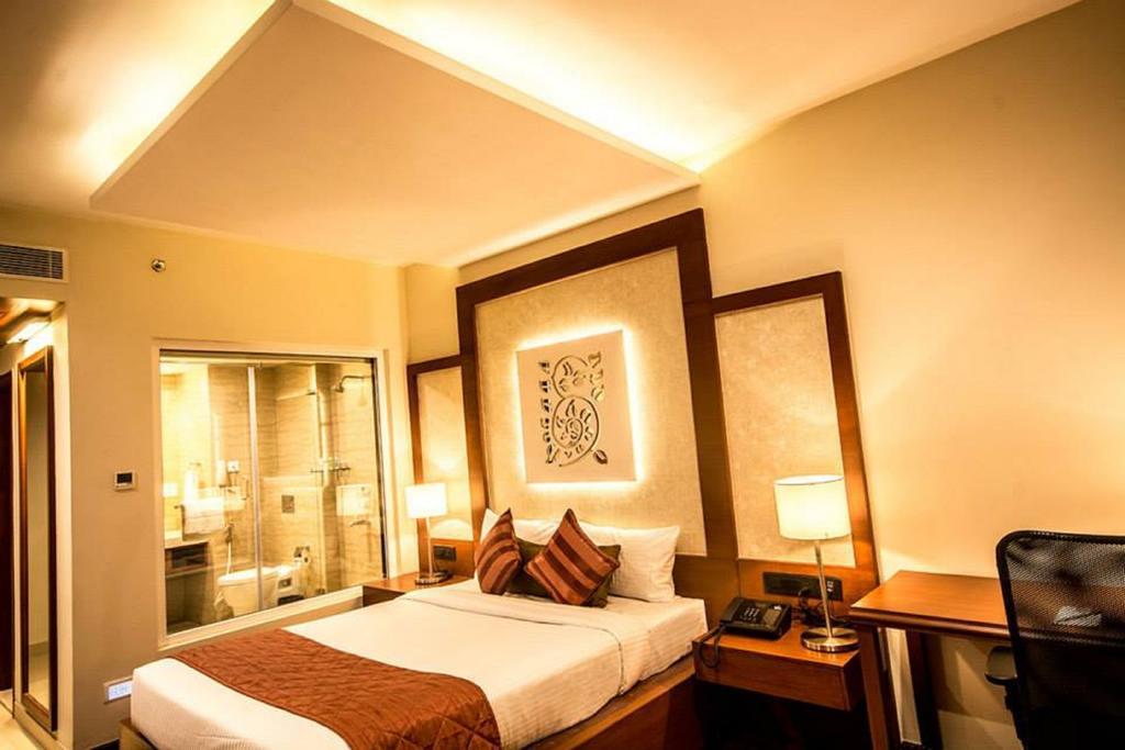 ซิเอสต้า ไฮเทค โฮเต็ล Hotel ไฮเดอราบัด ภายนอก รูปภาพ